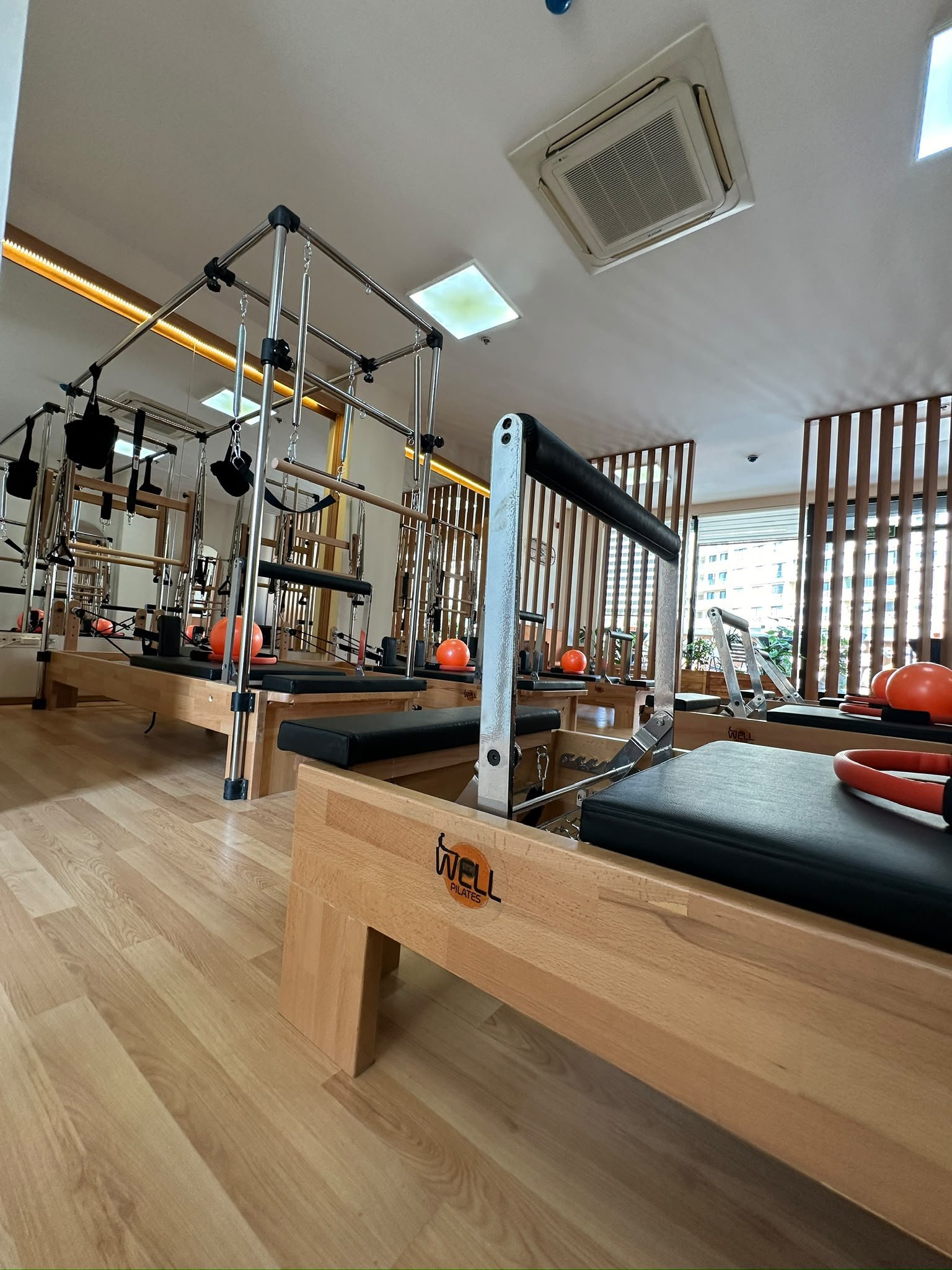 Nidus Pilates stüdyosunda reformer ekipmanları